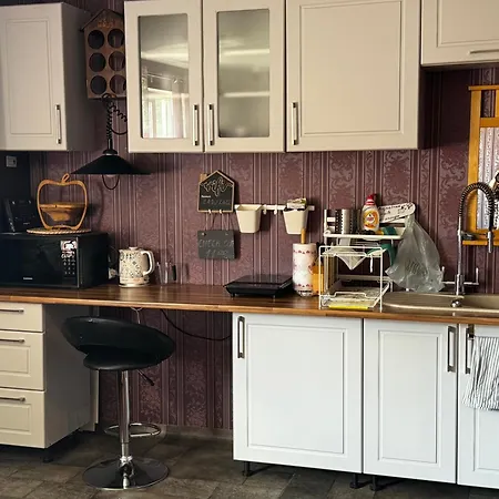 Rum i privatbostad Luxurious En-suit With Sauna Pyussi